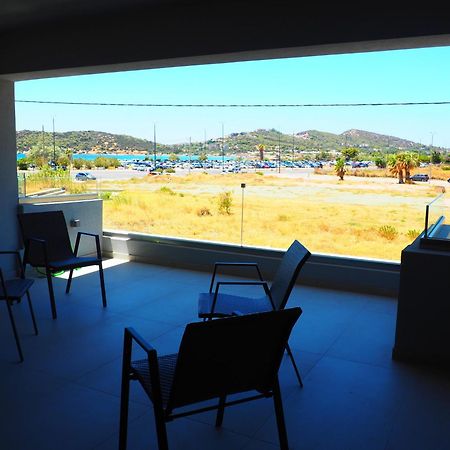 Golden Sand Suites Anavyssos Esterno foto