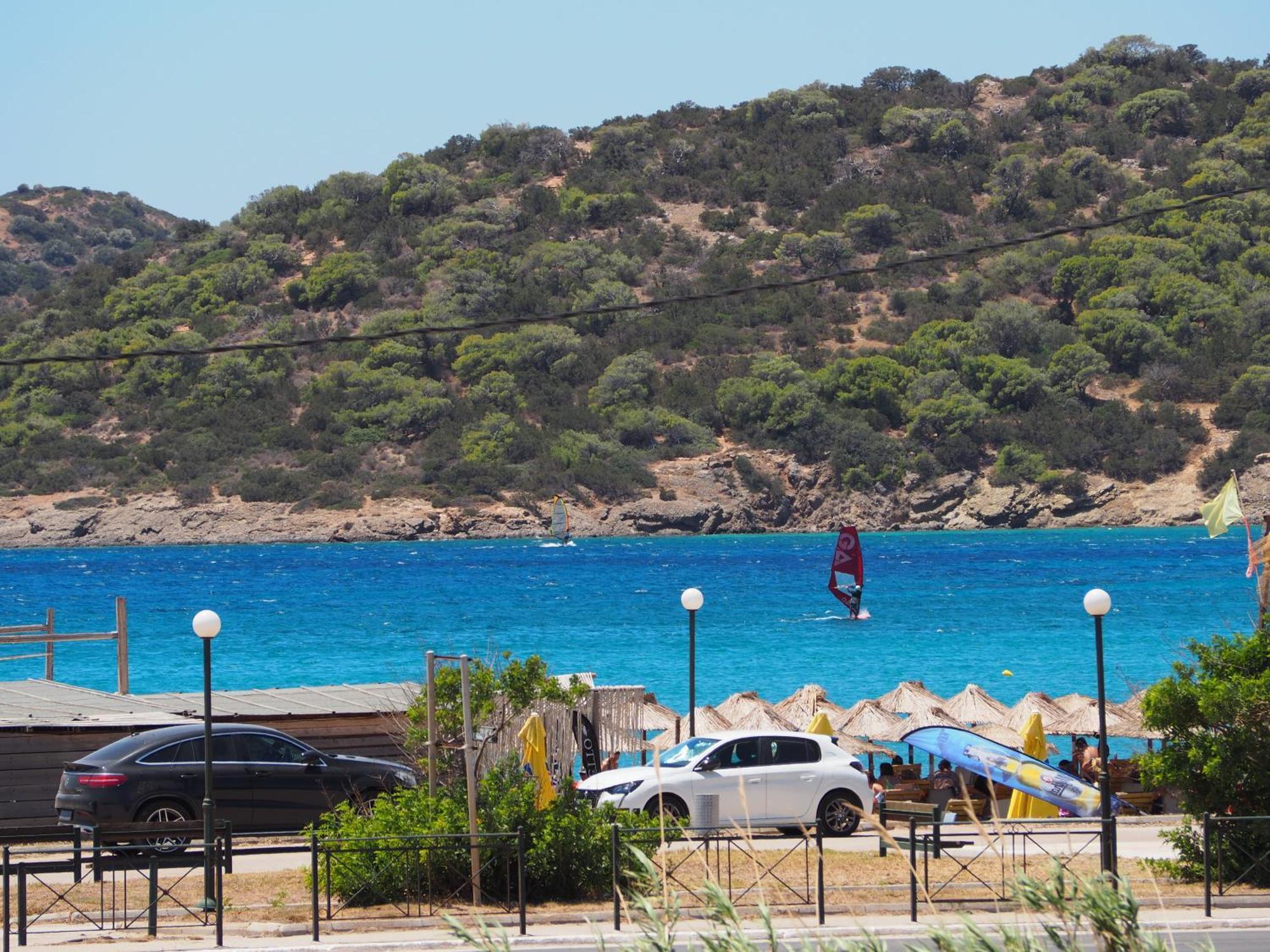 Golden Sand Suites Anavyssos Esterno foto